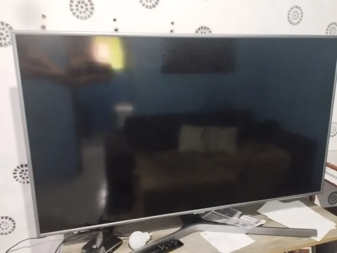 Tv 50 polegadas retirada de peças