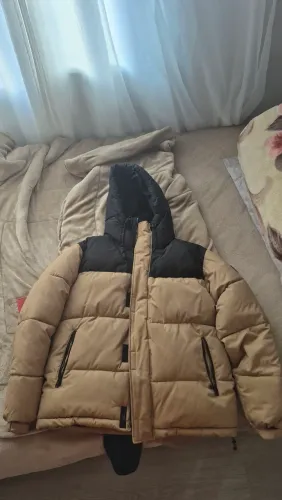 Jaqueta Puffer Zara Com Capuz Masculina Preta E Caramelo G
