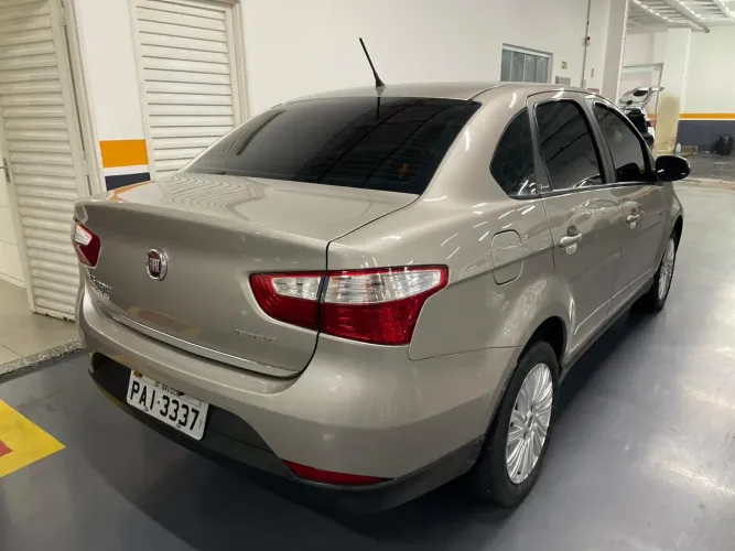 Fiat Grand Siena Attrac. 1.4 EVO F.flex 8V 2015