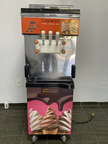 Vendo Máquina de sorvete e açaí Cremorella MSC 200