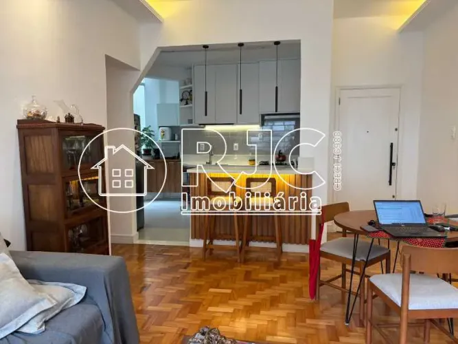 Apartamento : Padrão / Residencial / Tijuca