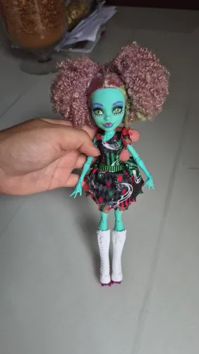 Monster high Honey Freak Du Chic