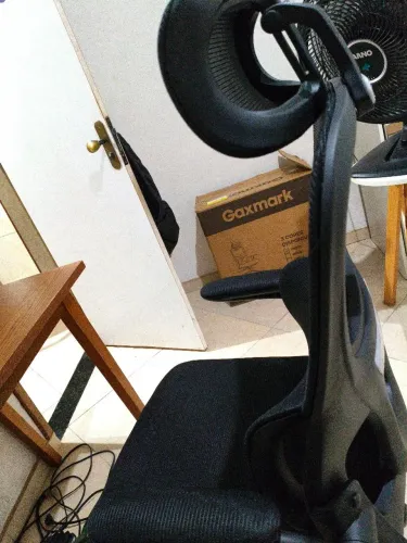 cadeira ergonômica com encosto lombar e cabeça nova