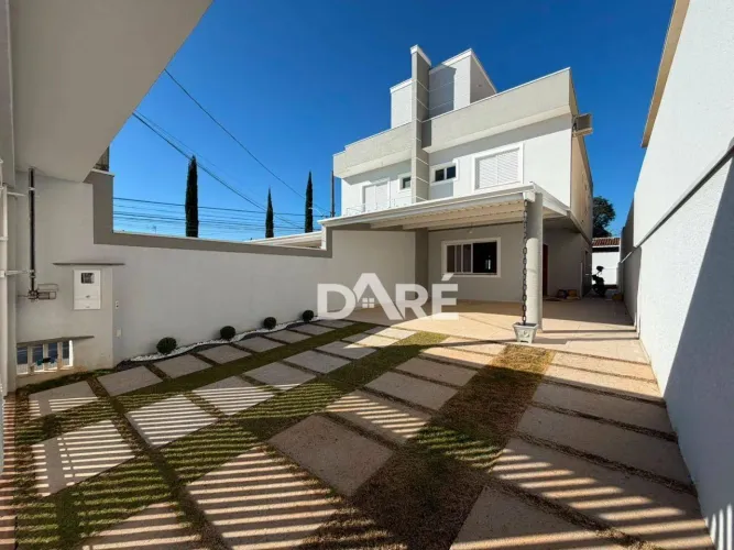 Casa com 3 dormitórios para alugar, 170 m² por R$ 6.200,00/mês - Jardim dos Pinheiros - At