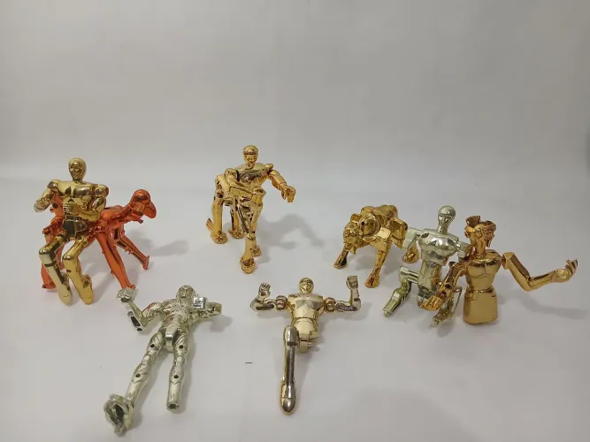 Lote grande com 8 miniaturas armaduras Cavaleiros do Zodíaco