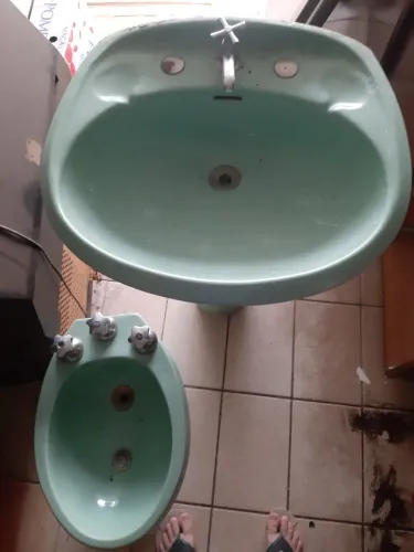 Conjunto Pia e Bidê