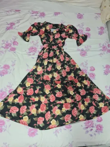 Vestido longo florido preto e rosa tamanho único P ao G