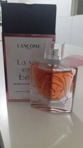 Perfume Lancôme rose Extraordinaire
