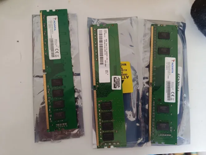 Vendo/Troco- 24Gb (3x8) 3200 Mhz Ram DDR4 