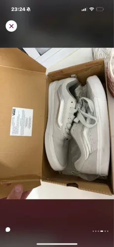 Vans Knu Skool silver metallic true white