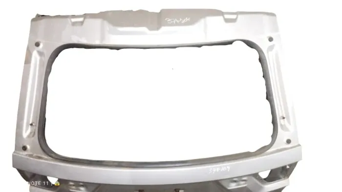 Tampa traseira grand Cherokee 3.6 2010/2011