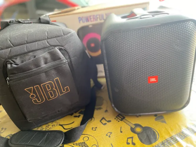 Vende- caixa de som com bolsa de transporte