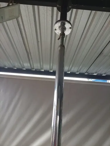 Barra de pole dance não é giratória