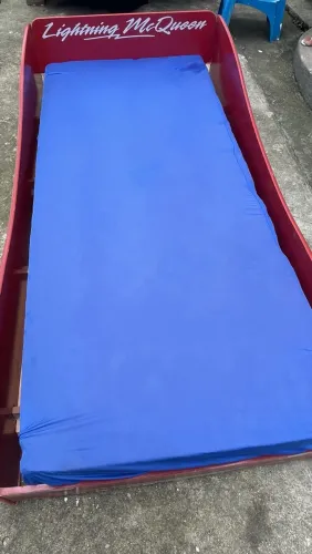 Cama infantil com colchão (espuma) ?