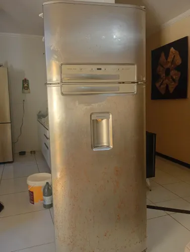 Vendo geladeira Eletrolux $450