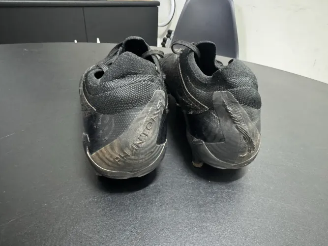 Chuteira Nike Phantoms 