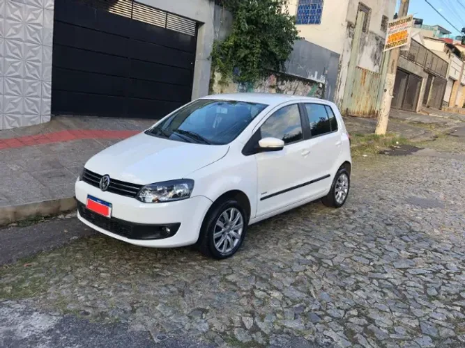 Volkswagen Fox 1.0 MI Total Flex 8V 5P 2011