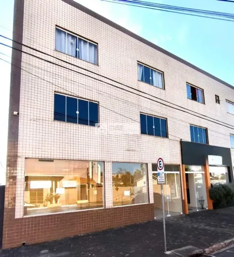 Sala comercial em Órfãs