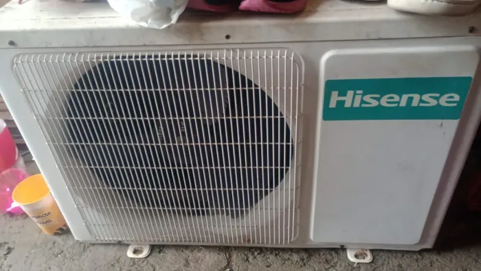 Vendo ar condicionado split 12 mil BTUs, quente, frio