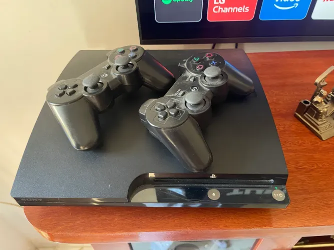 Ps3 super slim 