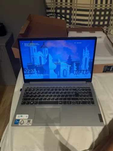 Notebook Lenovo 