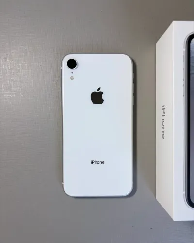iPhone XR