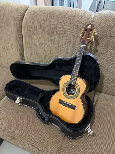 Cavaquinho Rozini presença Brasil