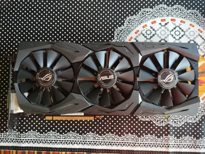 Placa de Vídeo ASUS ROG Strix GTX 1080 8GB GDDR5X - Impecável