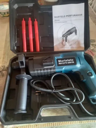 Furadeira para concreto.