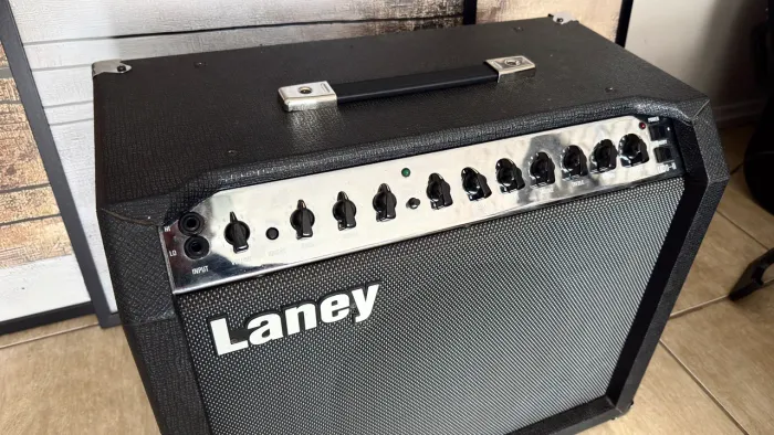 Cubo Laney LC30 II Made In UK Valvulado Falante 12 - 110V