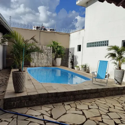 Casa com 4 quartos no Bairro Poção