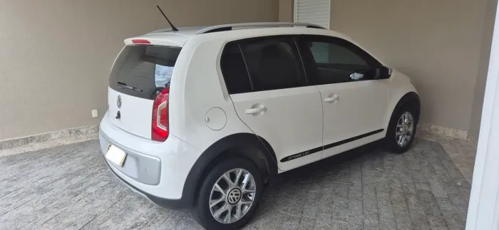 Volkswagen Up! Cross 1.0 T. Flex 12V 5P 2016