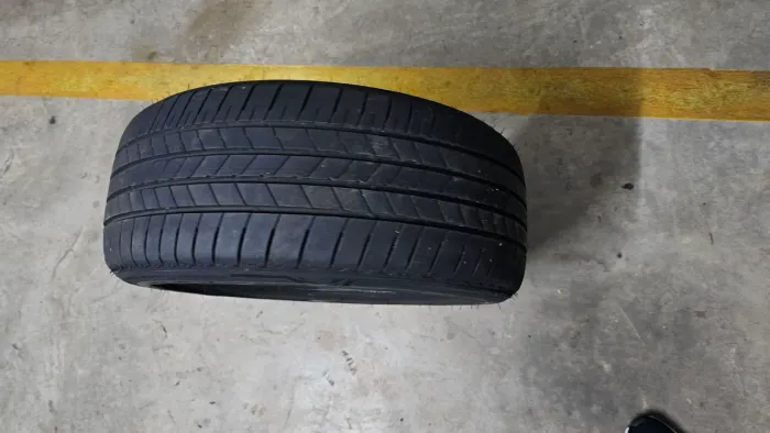 Pneu Corolla - TURANZA BRIDGESTONE 225 45 R 17