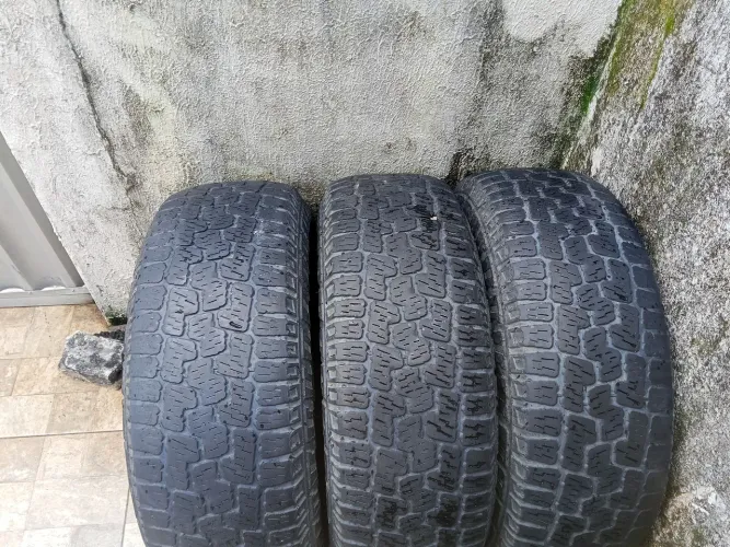 Ideal pra traseira de Buggy 265 / 70 /17