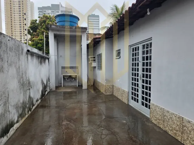 ALUGA-SE CASA  RUA RIO BATUVI (GRANDE TERCEIRO)  PRÓXIMO À UNIC