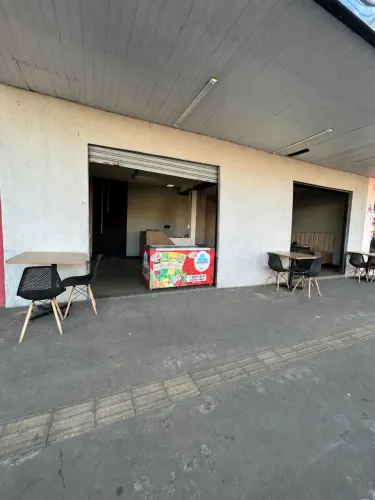 Vende se Sorveteria de Porteira Fechada
