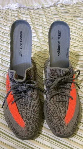 Tênis adidas YEEZY SPLY 350