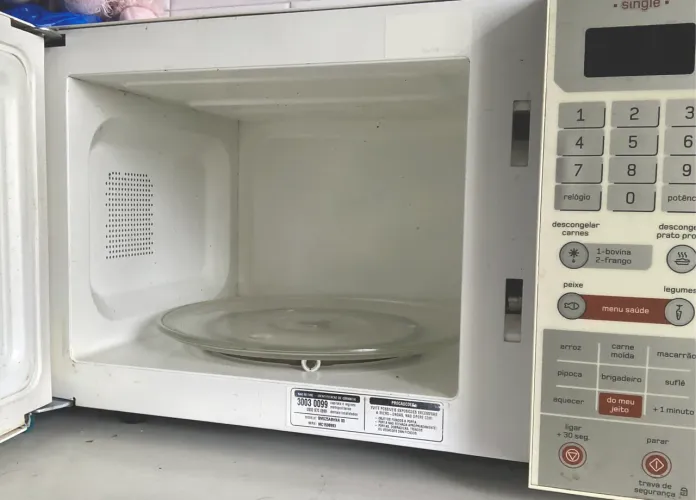 Microondas Brastemp 18L Funcionando