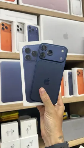 IPHONE 17 PRO MAX AZUL SEMINOVO 256GB