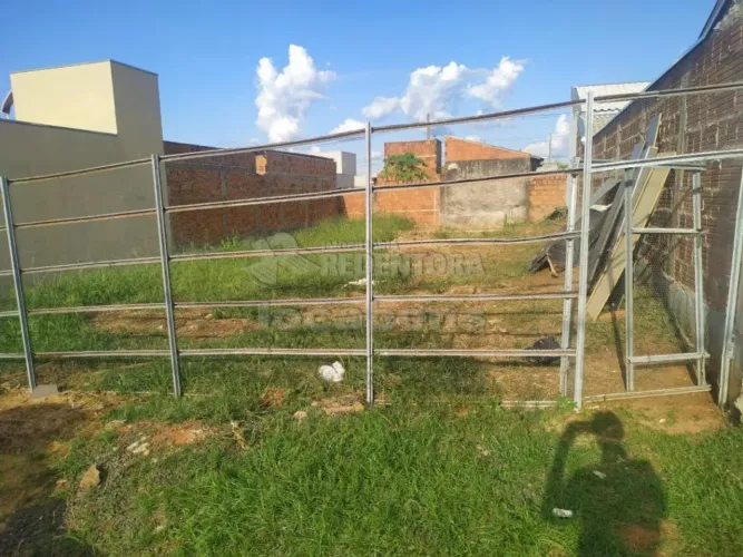 Terreno Padrão em Guapiaçu