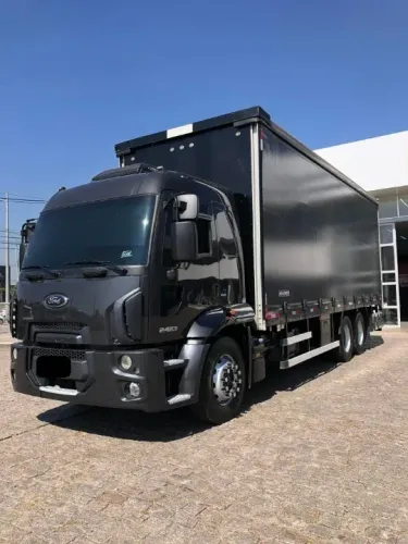 Ford cargo 2423 6x2 - 2014 Baú Sider