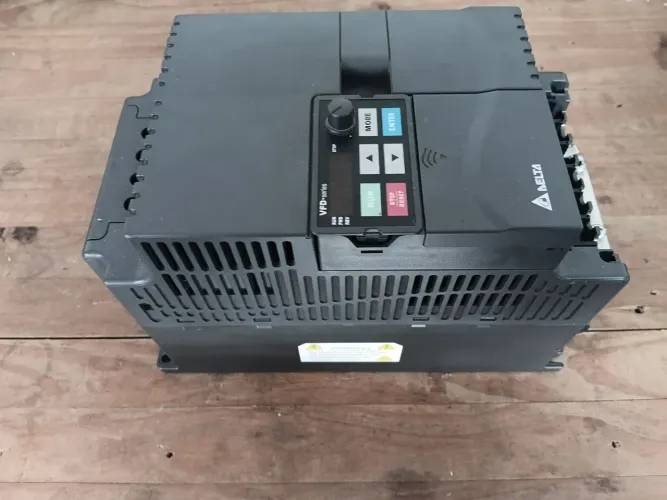 Inversor de Frequência Delta VFD110E43A 11kW 15CV 380V - Novo Original