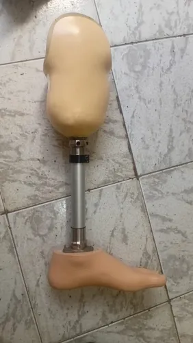 Prótese Transtibial Esquerda