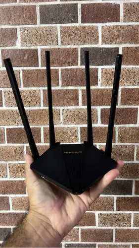ROTEADOR MERCUSYS MR30G LOTE DE 100 UNIDADES COM FONTES