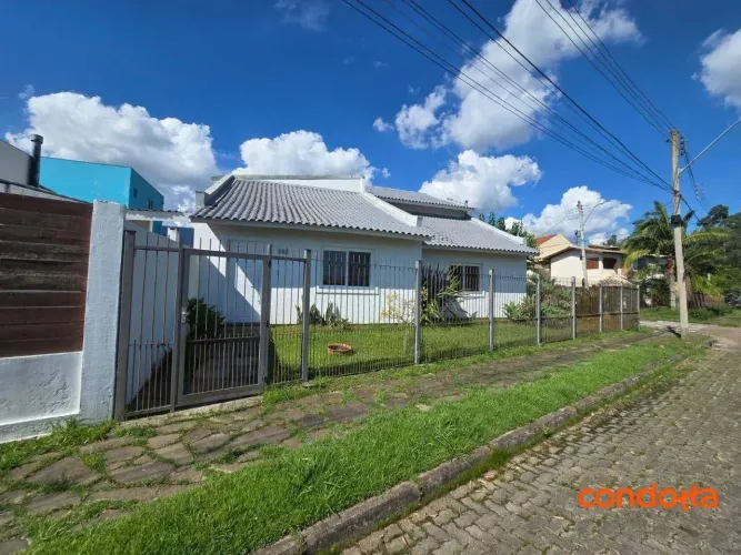 Sobrado com 3 dormitórios para alugar, 234 m² por R$ 4.420,00/mês - Hípica - Porto Alegre/