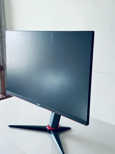 Monitor AOC 144Hz