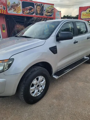 Ford Ranger XLS 2.5 16V 4X2 CD Flex 2014