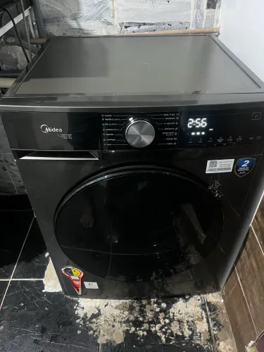 Lava e seca Midea Titanium 11 kg