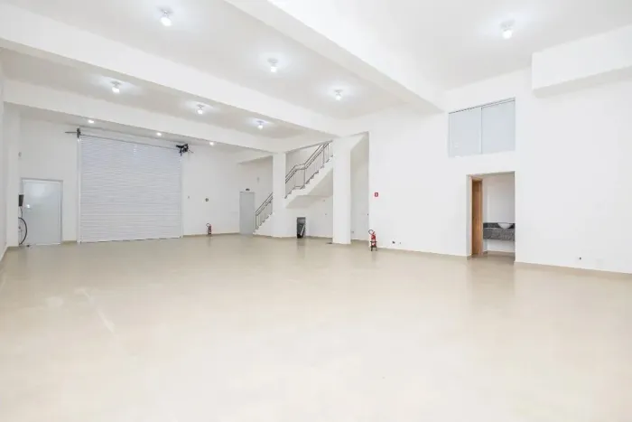 Loja para alugar, 387 m² por R$ 13.900/mês - Bacacheri - Curitiba/PR