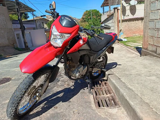 Moto Honda Bros 160c ESDD ano 2015